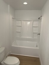 13185 Don Julian Rd, Unit #3 Studio in La Puente, CA - Foto de edificio - Building Photo