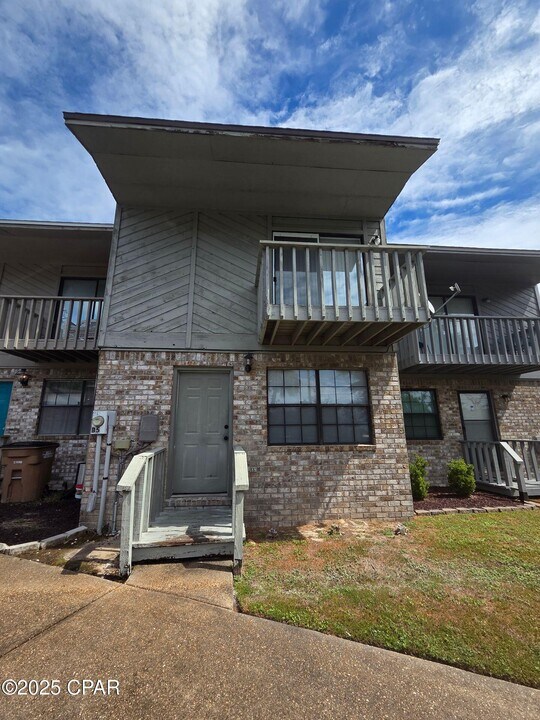 7320 Chipewa St in Panama City, FL - Building Photo