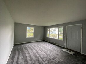 1630 Cleveland St in Beloit, WI - Building Photo - Building Photo