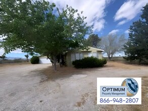 14372 Lager Rd in Phelan, CA - Building Photo - Building Photo