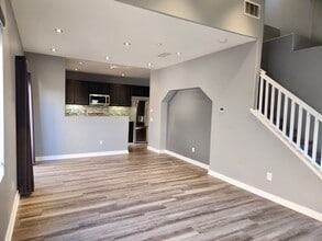 1986 Day Lily Ln in Simi Valley, CA - Building Photo - Building Photo
