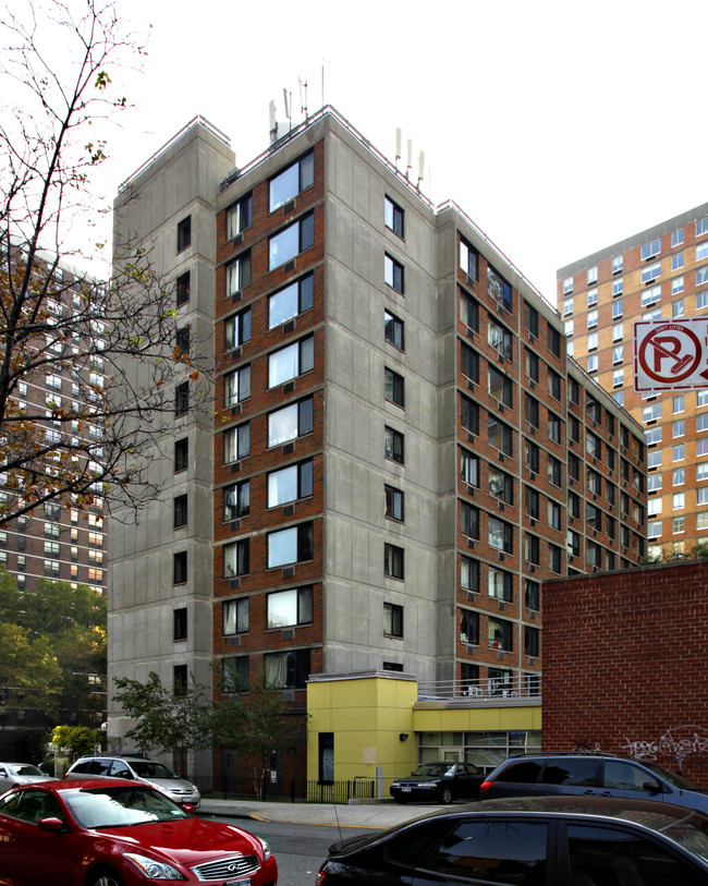 Two Bridges Senior Apartments in New York, NY - Building Photo - Building Photo