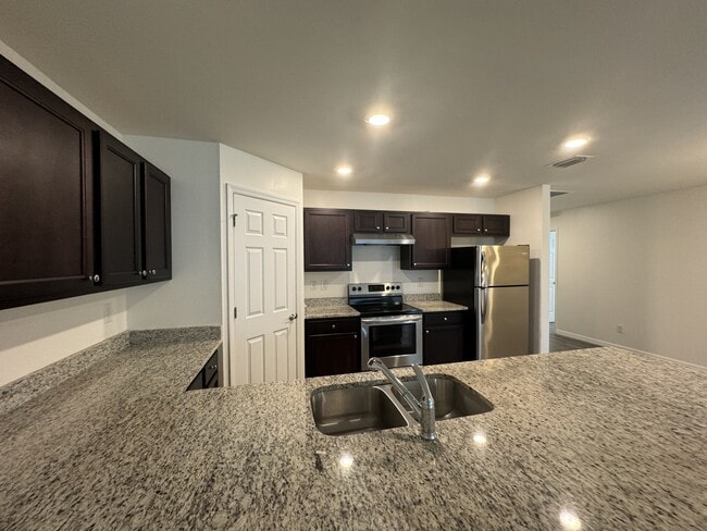 26533 Sandhill Blvd in Punta Gorda, FL - Building Photo - Building Photo