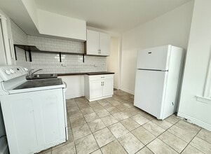 636 W Lafayette St in Norristown, PA - Building Photo - Building Photo