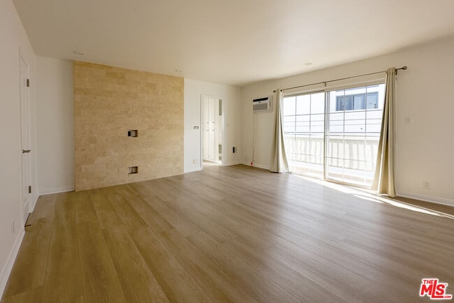 property at 1144 10th St