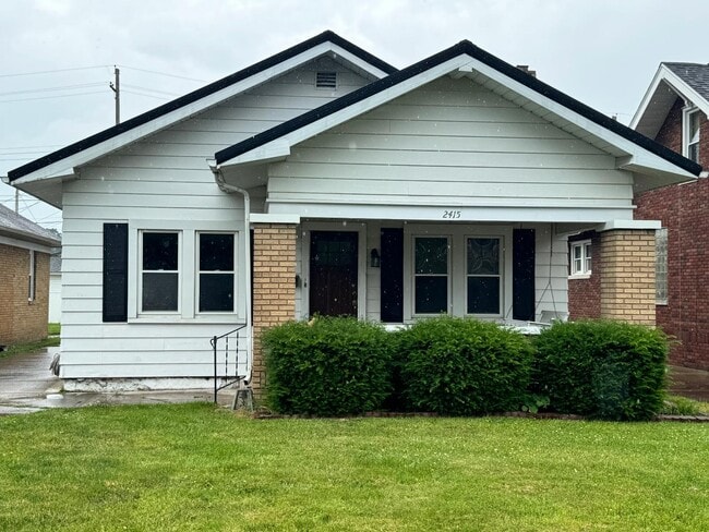 property at 2415 N Grand Ave