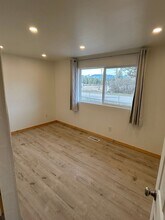 166 A St W in Columbia Falls, MT - Foto de edificio - Building Photo