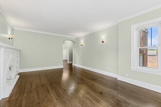 5742 N Francisco Ave in Chicago, IL - Building Photo - Building Photo