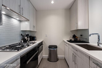 15 Morris Ave in Long Branch, NJ - Building Photo - Building Photo