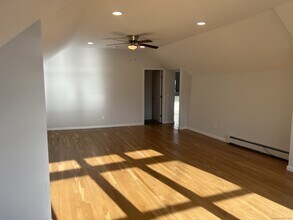 140 Beach Ave in Milford, CT - Building Photo - Building Photo