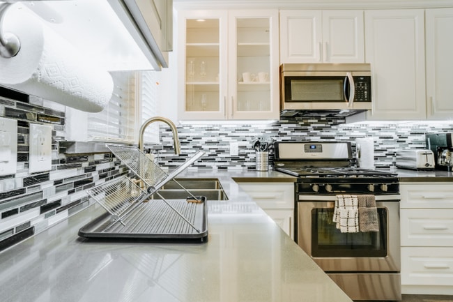 1043-1049-1049 Noe St in San Francisco, CA - Foto de edificio - Building Photo