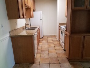 1760 El Camino Real, Unit 202 in Encinitas, CA - Building Photo - Building Photo