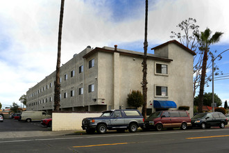 McDonald Apartments in Wilmington, CA - Building Photo - Building Photo