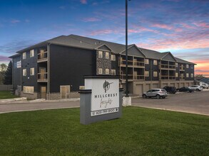 Hillcrest Heights Apartments in Sioux Falls, SD - Building Photo - Building Photo