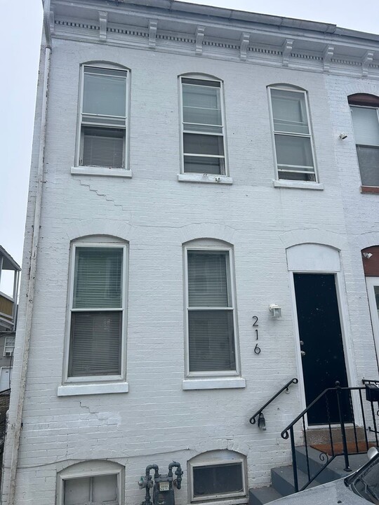 216 Park Pl in York, PA - Building Photo