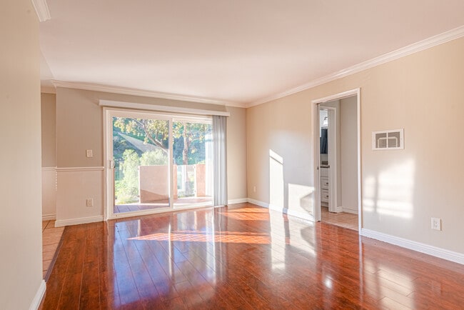 4315 Don Tomaso Dr in Los Angeles, CA - Building Photo - Building Photo