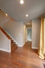 9360 SE 46th St in Mercer Island, WA - Building Photo - Building Photo