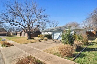 1216 Patrick St in Crowley, TX - Building Photo - Building Photo