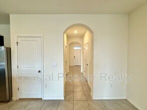 32794 Pez Landing Ln in Wesley Chapel, FL - Building Photo - Building Photo