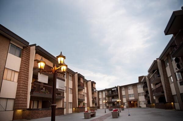 Carlisle Court in Coquitlam, BC - Building Photo