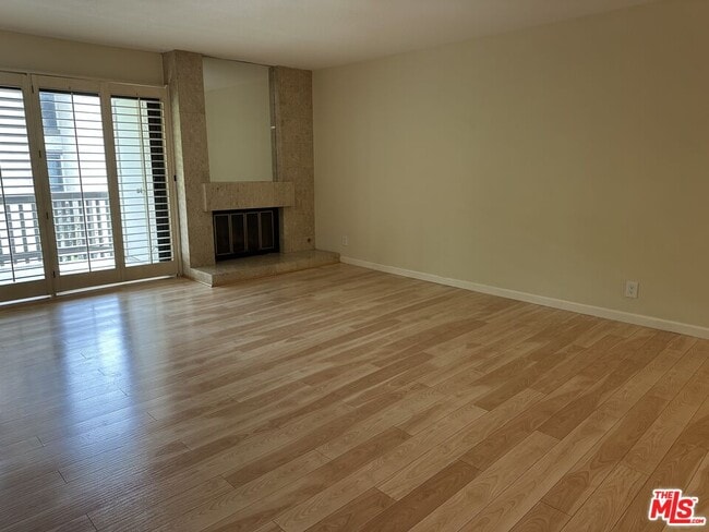 8515 Falmouth Ave in Los Angeles, CA - Building Photo - Building Photo