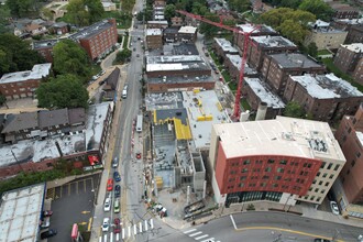 Flats on Forward in Pittsburgh, PA - Building Photo - Building Photo