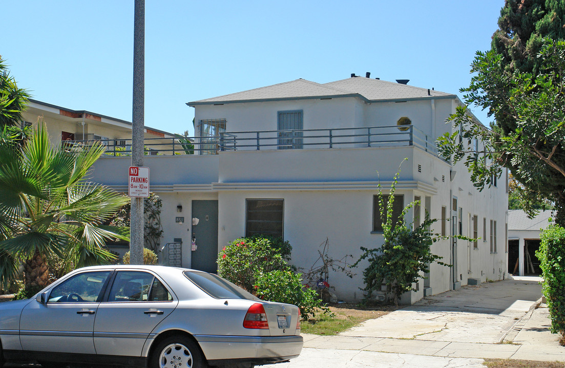 847-851 Edinburgh Ave in Los Angeles, CA - Building Photo