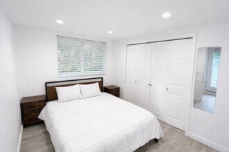 7948 Capistrano Ave in Los Angeles, CA - Building Photo - Building Photo