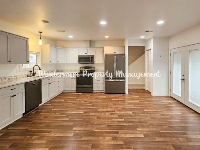 7642 Chico Way NW in Bremerton, WA - Building Photo - Building Photo