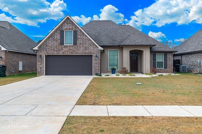 property at 9608 Lockheed Dr