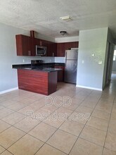 612 Sally Ln S in Clearwater, FL - Building Photo - Building Photo