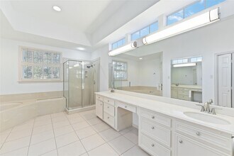 86 Heathrow Ln in Sugar Land, TX - Building Photo - Building Photo