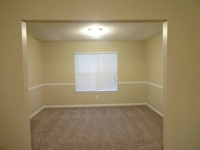 380 Cascade Rise Ct SW in Atlanta, GA - Building Photo - Building Photo