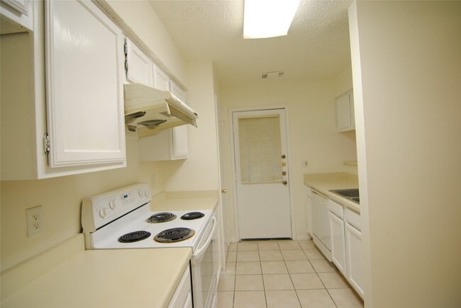 property at 43 E Park W Dr