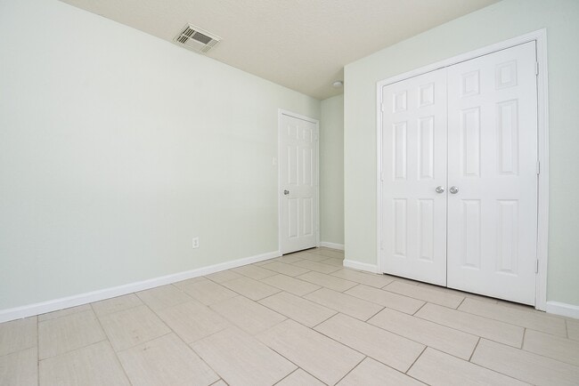 29323 Hickory Terrace Dr