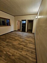 316 E Walnut St in Seymour, WI - Building Photo