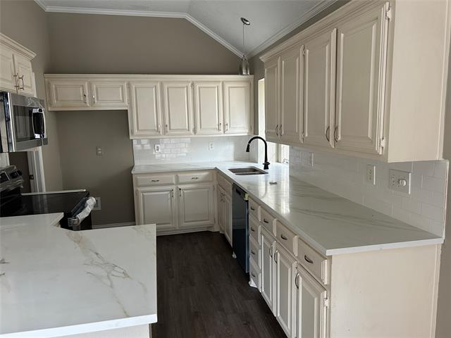 property at 6550 Trammel Dr