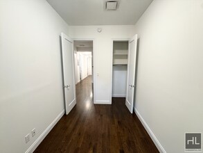EAST 60 STREET in New York, NY - Building Photo - Building Photo