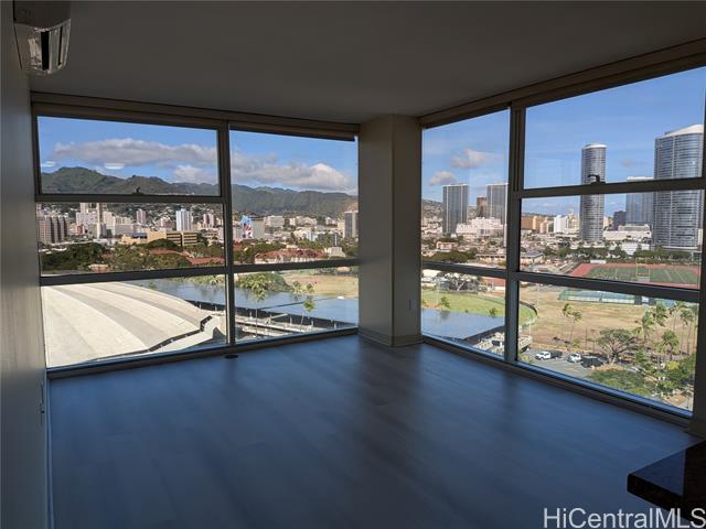 property at 909 Kapiolani Blvd
