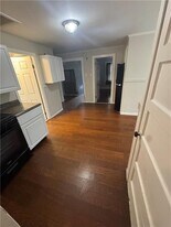 133 Cleveland St in Providence, RI - Building Photo