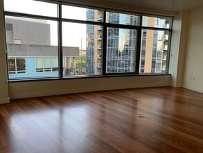 3601 SW River Pkwy, Unit 707 in Portland, OR - Building Photo - Building Photo
