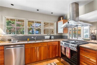 465 Eastland Dr in Decatur, GA - Building Photo - Building Photo