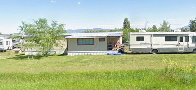 4423 Thorpe Rd in Belgrade, MT - Building Photo - Building Photo