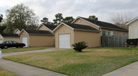 Catalyst Greensbrook Manor Homes in Houston, TX - Building Photo - Building Photo