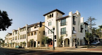 105 W De La Guerra St in Santa Barbara, CA - Building Photo