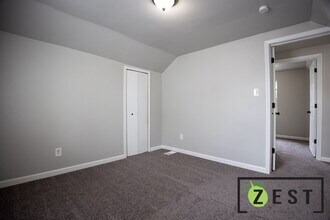 128 W Muir Ave in Hazel Park, MI - Building Photo - Building Photo