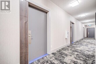36-1236 Forest Manor Rd in Toronto, ON - Building Photo - Building Photo