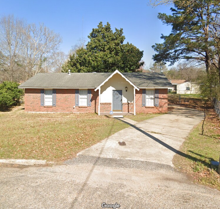 6523 Yoder Ct in Montgomery, AL - Building Photo