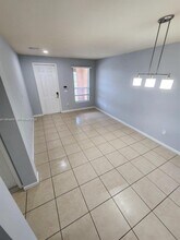 17005 SW 96th St in Miami, FL - Building Photo - Building Photo