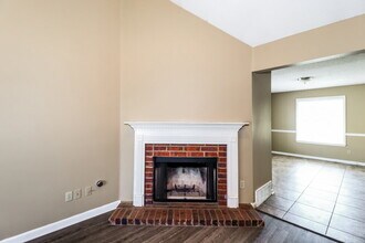 9115 Park Crest Dr in Memphis, TN - Building Photo - Building Photo